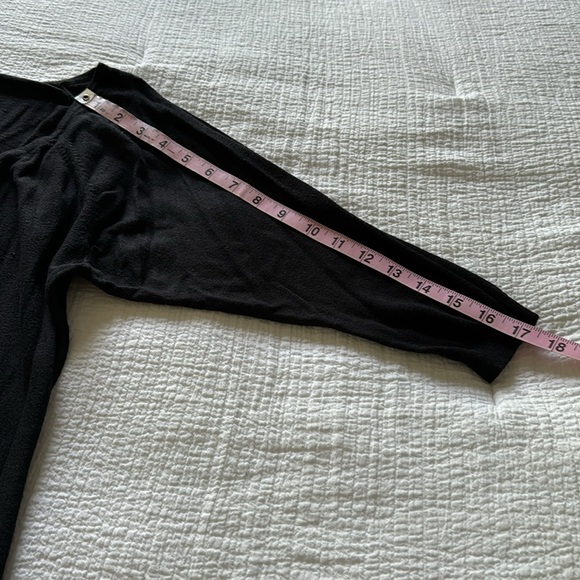 Express Black Fitted Sweater with Cold Shoulder Half Sleeves - Picture 7 of 11